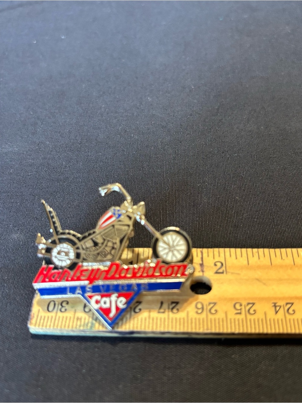 VTG Harley-Davidson Cafe Las Vegas Chopper Pin Captain America-style Motorcycle - Picture 5 of 9